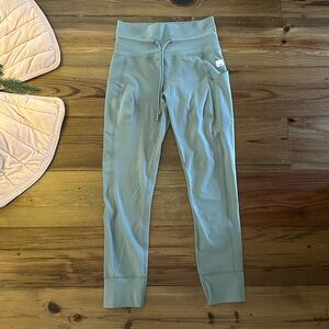 Vuori Daily Leggings